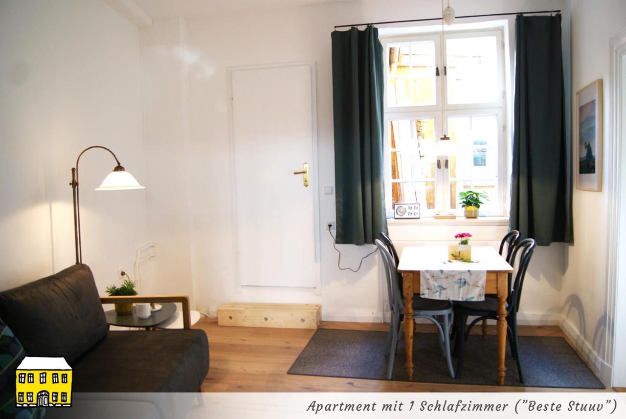 Das Gelbe Haus - Drei Besondere Ferienwohnungen Flensburgo Exterior foto