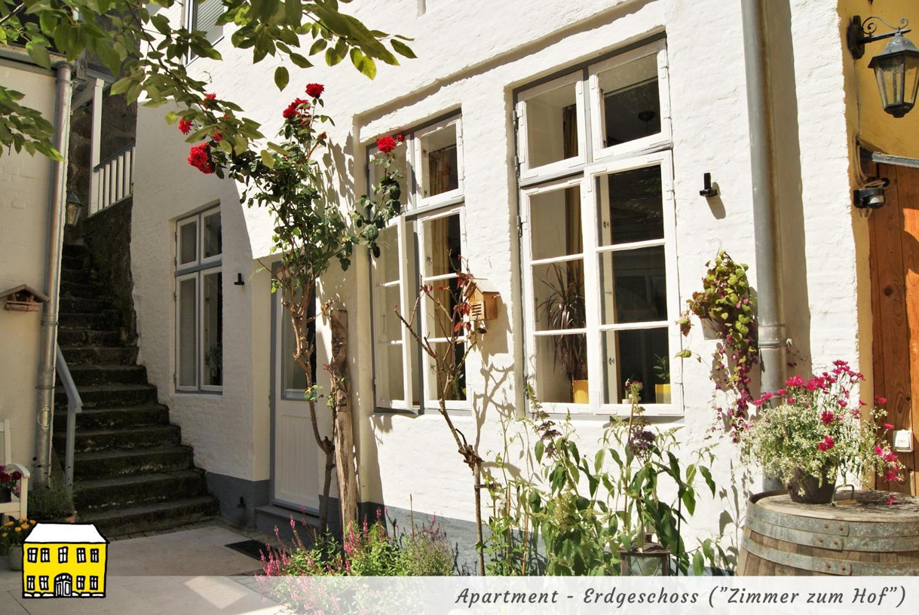 Das Gelbe Haus - Drei Besondere Ferienwohnungen Flensburgo Exterior foto