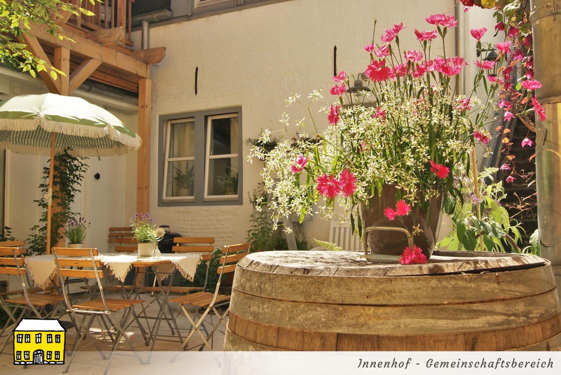 Das Gelbe Haus - Drei Besondere Ferienwohnungen Flensburgo Exterior foto